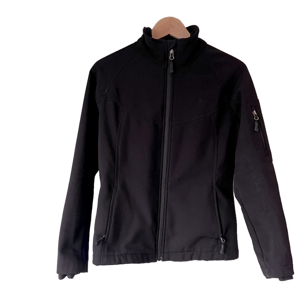 Snozu Women’s Small Fitted Black Jacket